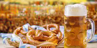 Bierpreise auf dem Oktoberfest knacken 2024 die 15 Euro-Marke